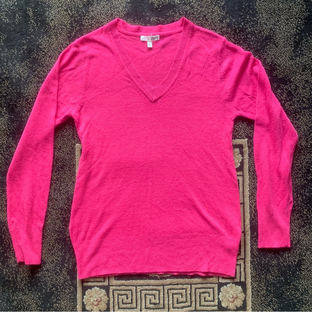 NWOT bright pink v-neck sweater // sz large